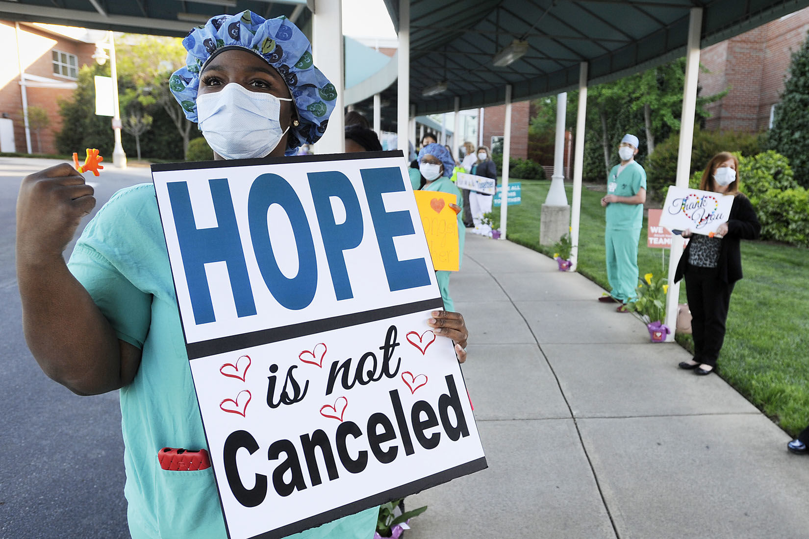 First Responders Salute Atrium Health Workers